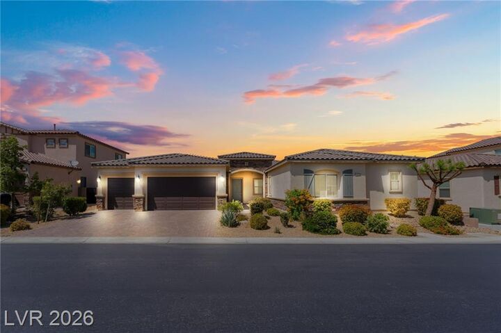 Property Photo: 9772 Mosaic Canyon Court NV 89149