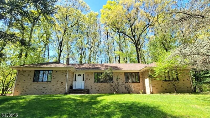 Property Photo: 8 De Hart Rd NJ 07054