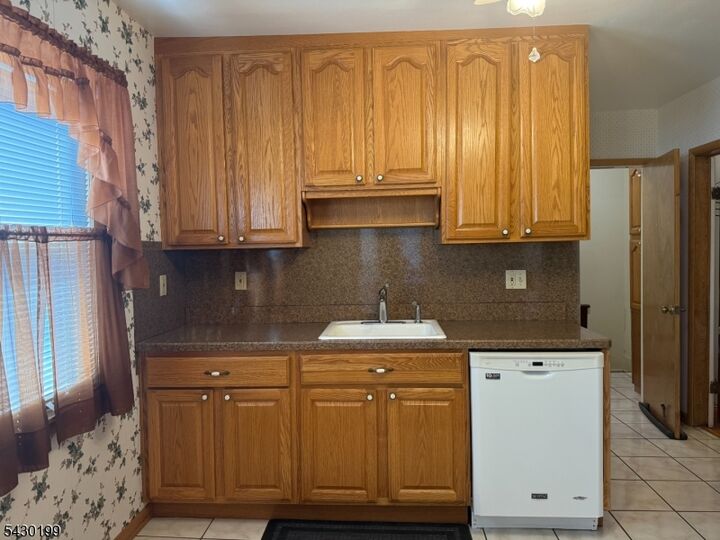 Property Photo: 72 Baldwin Pl 2 NJ 07003