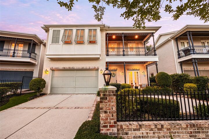 Property Photo: 172 McGoey Circle TX 77384