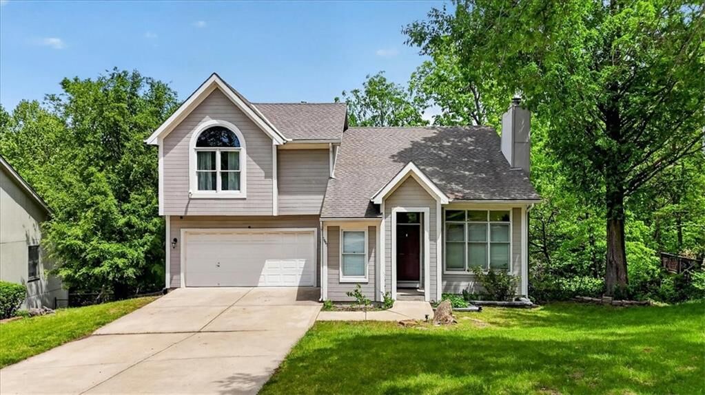 Property Photo:  7007 N Holly Court  MO 64118 