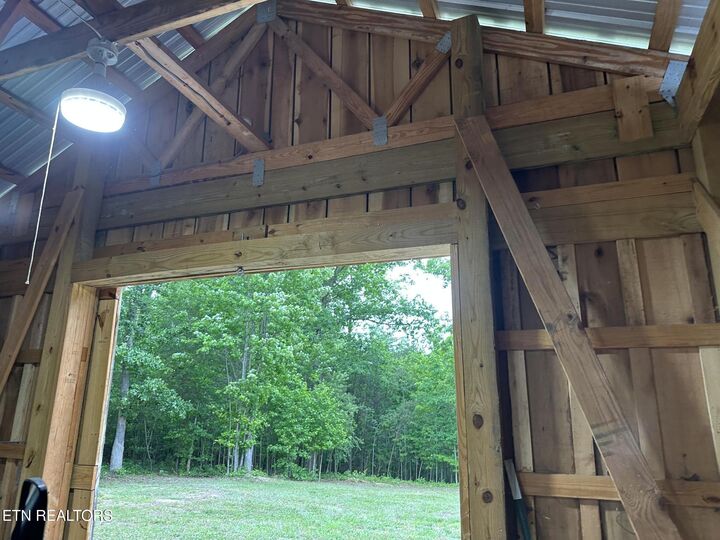 Property Photo:  978 Press Pickett Rd  TN 37397 