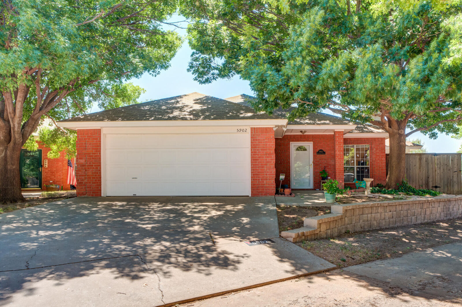 Property Photo:  5902 Richmond Avenue  TX 79414 