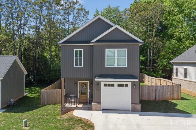 Property Photo:  466 North Avenue  VA 24522 