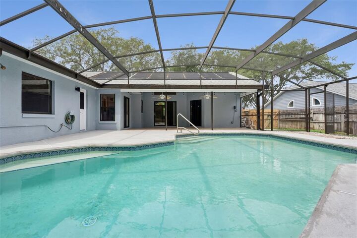 Property Photo:  1073 Bent Way Court  FL 32703 
