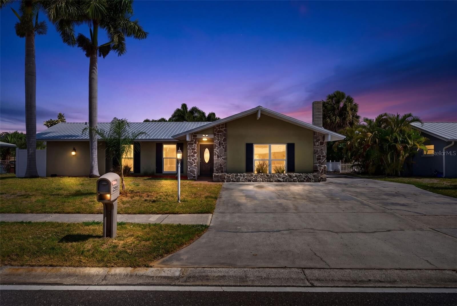 Property Photo:  2555 Constitution Boulevard  FL 34231 