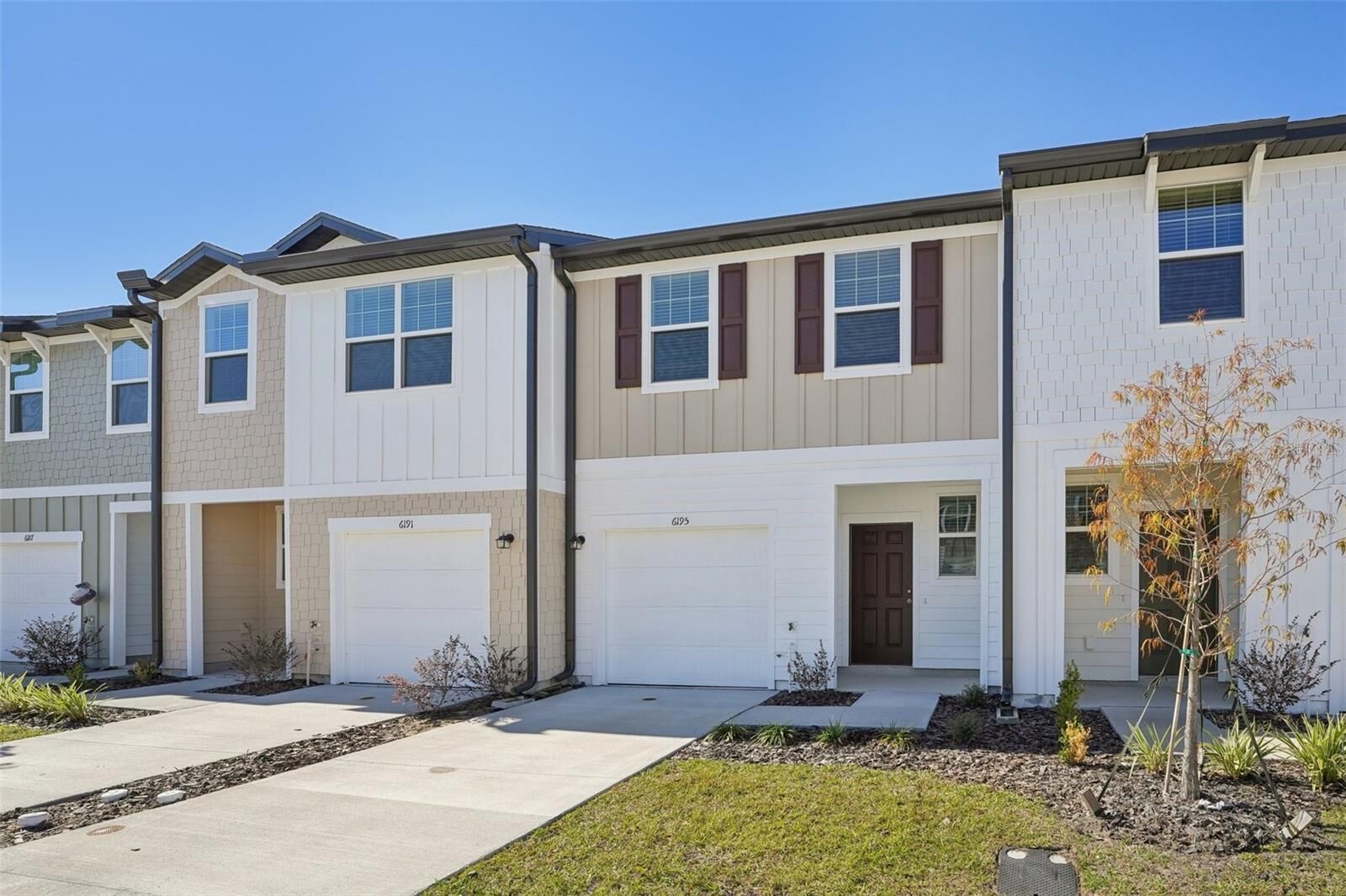Property Photo:  14876 Lucca Way  FL 33523 