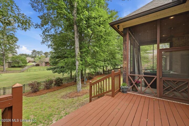 Property Photo: 107 Persimmon Place MS 39110