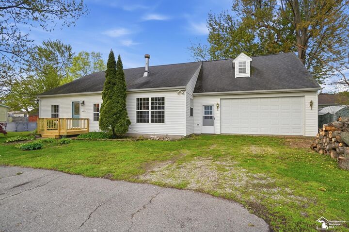 Property Photo:  4375 5th Street  MI 48166 