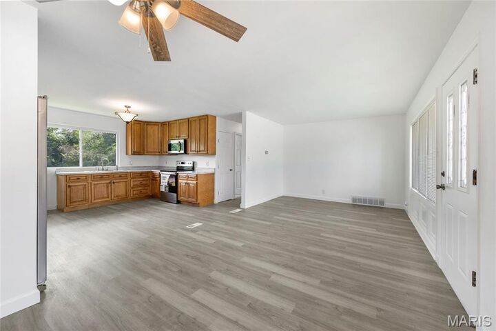 Property Photo: 7916 Birkenhead Drive MO 63123