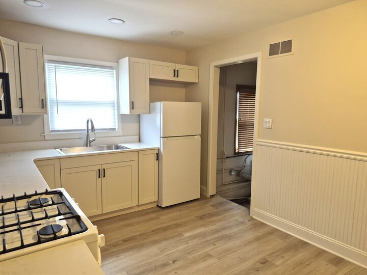 Property Photo:  910 Cleary Avenue  IL 60435 
