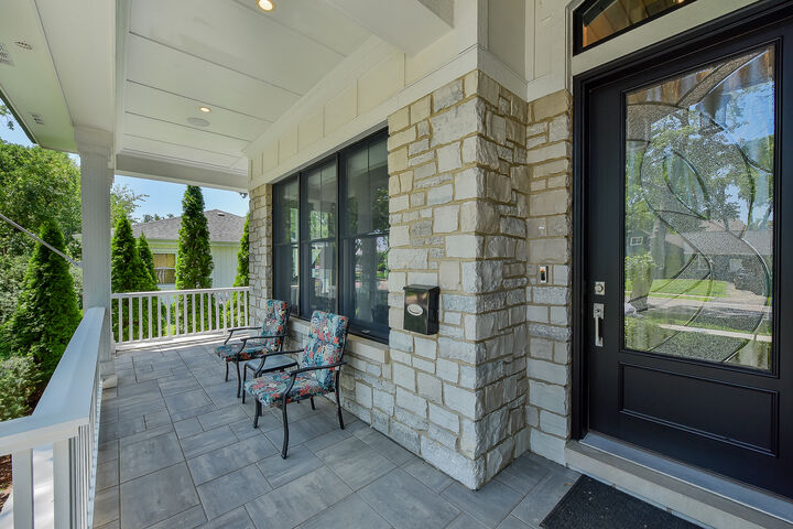 Property Photo: 625 N Loomis Street IL 60563