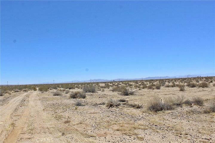 Property Photo:  1111 Santa Fe Trail  CA 92301 