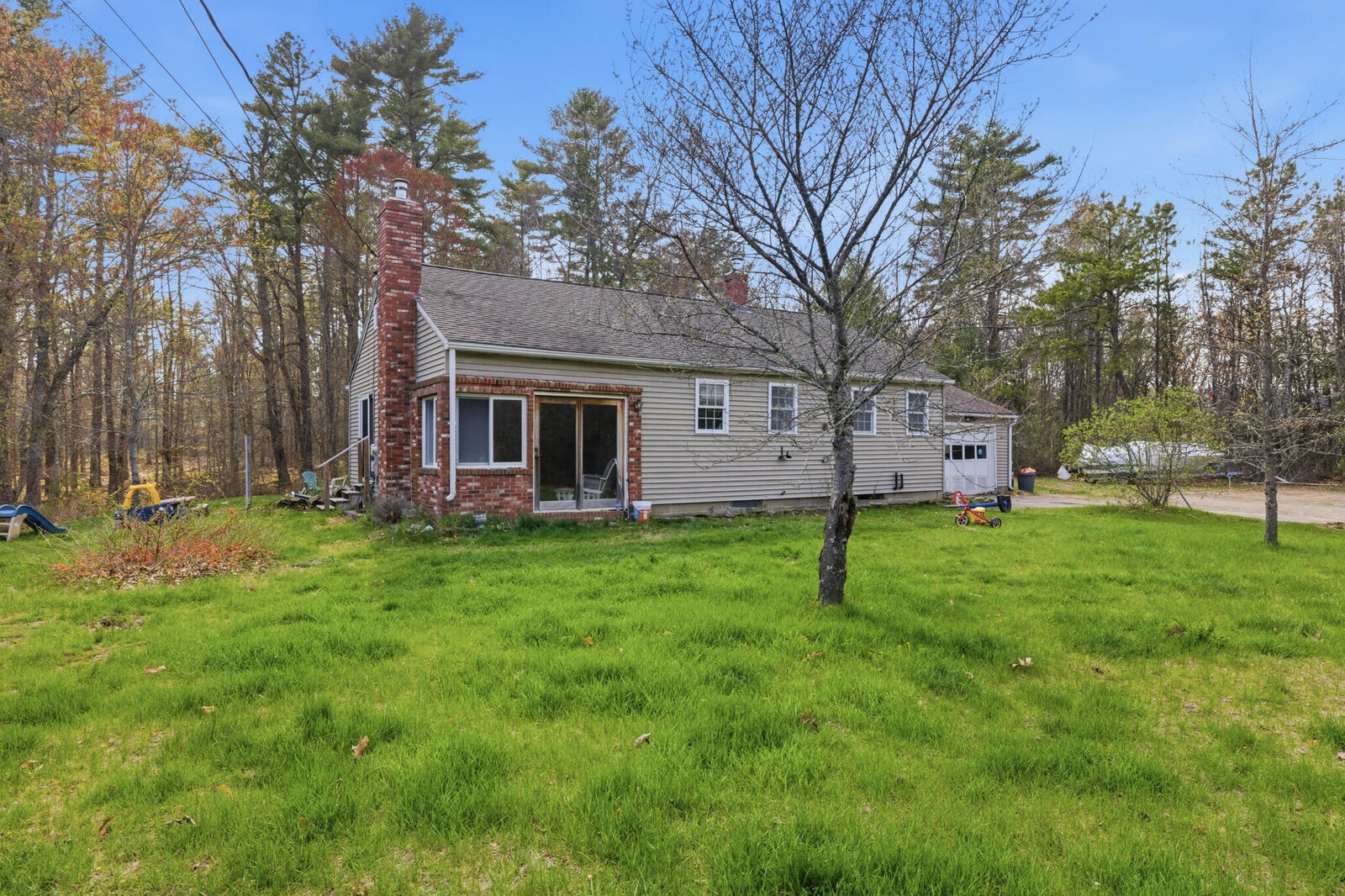 Property Photo:  155 Country Club 2 Road  ME 04073 