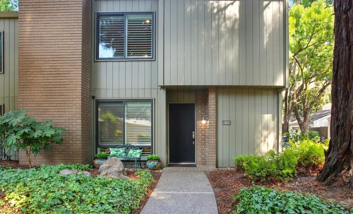 Property Photo:  202 Dunbarton Circle  CA 95825 