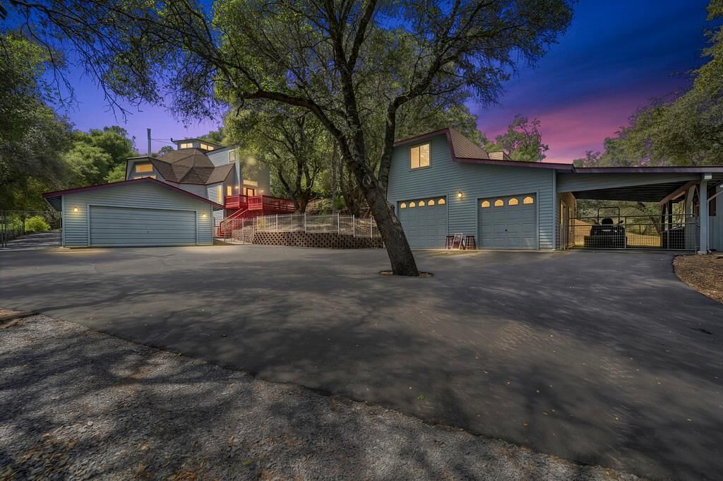 Property Photo:  2100 Stardome Lane  CA 95614 