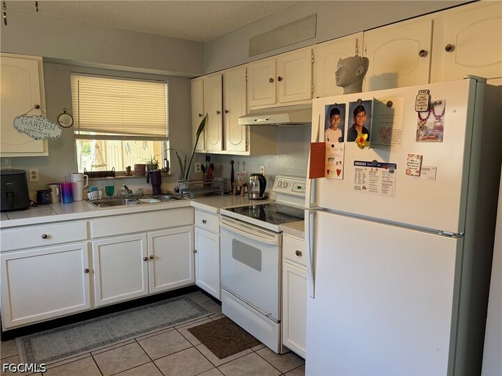 Property Photo:  2175 Twin Brooks Road  FL 33917 