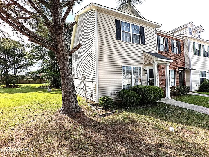 Property Photo:  401 Timberlake Trail  NC 28546 
