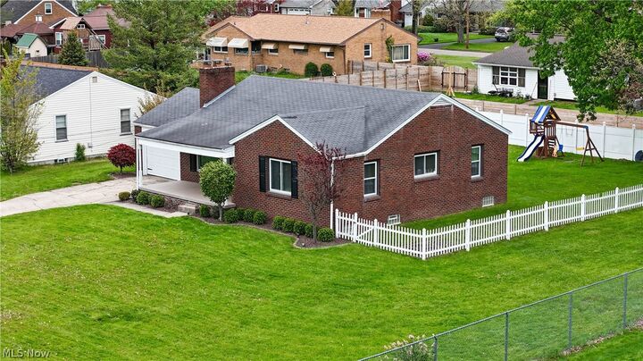 Property Photo:  4047 Cascade Drive  OH 44511 