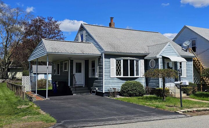 Property Photo: 8 Foch Street NH 03045