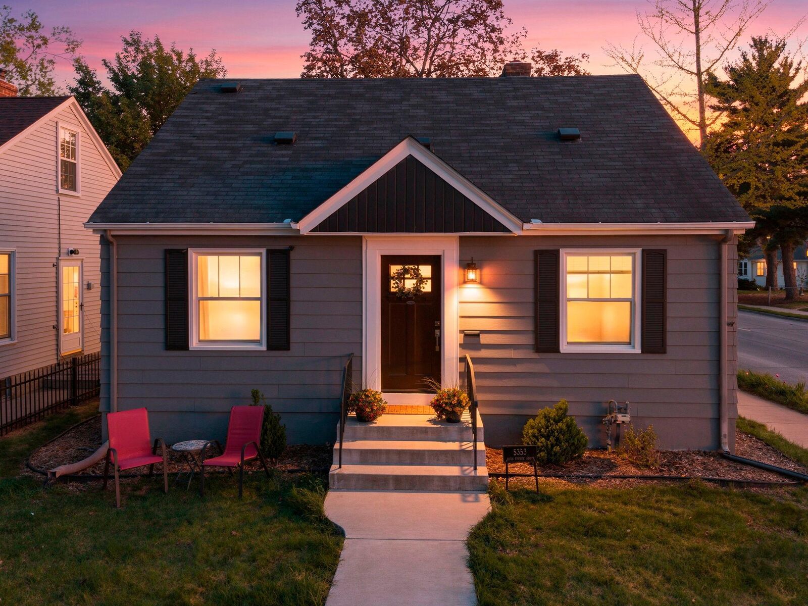 Property Photo:  5353 40th Avenue S  MN 55417 