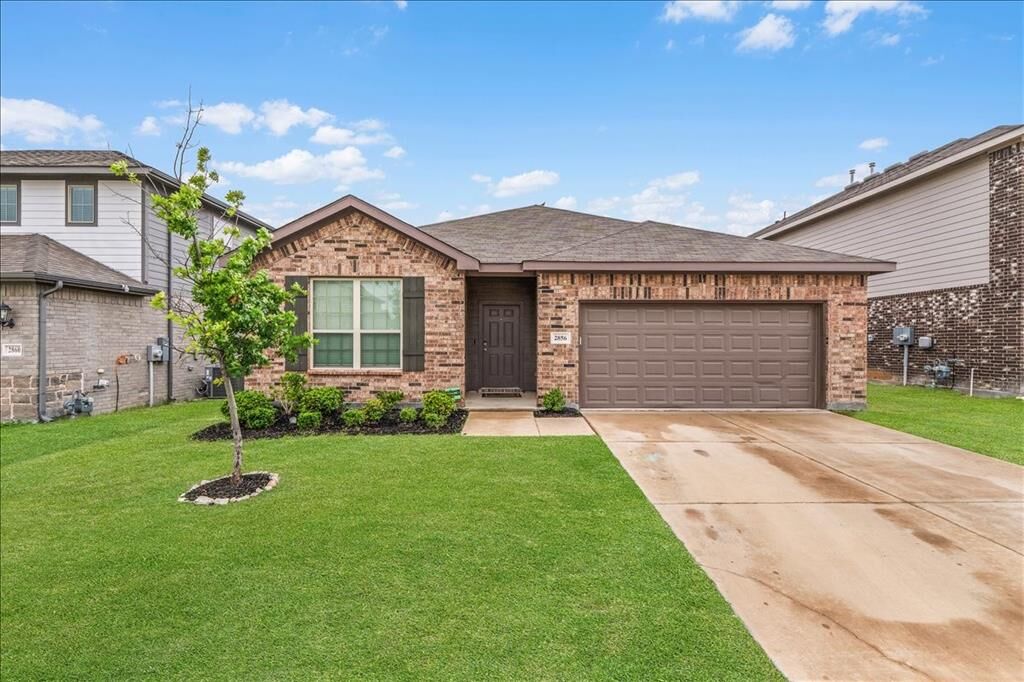 Property Photo:  2856 Fox Trail Lane  TX 76108 