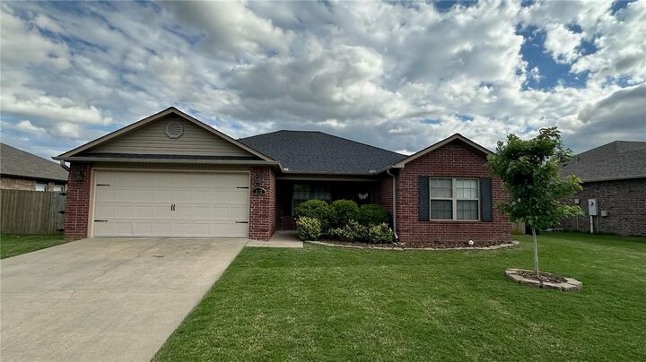 Property Photo:  2987 Willow Spring Court  AR 72762 