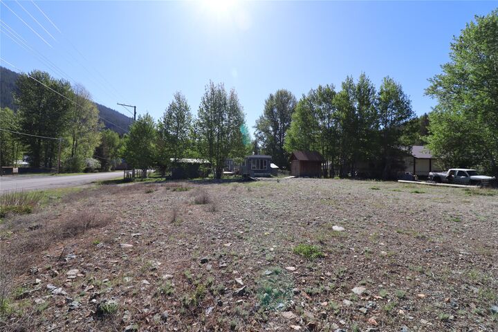 Property Photo: 1881 Main Street BC V0X 1G0