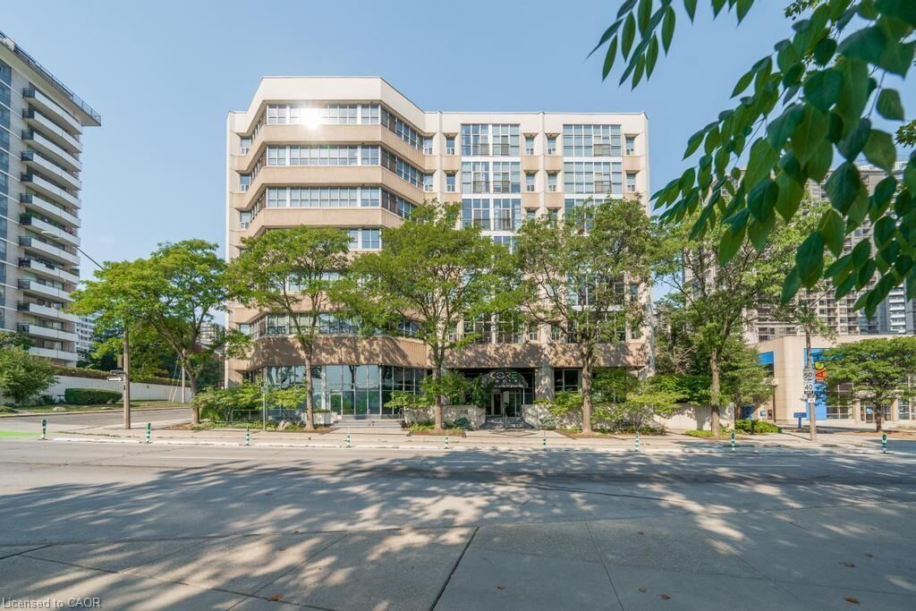 Property Photo:  66 Bay Street S 608  ON L8P 4Z6 
