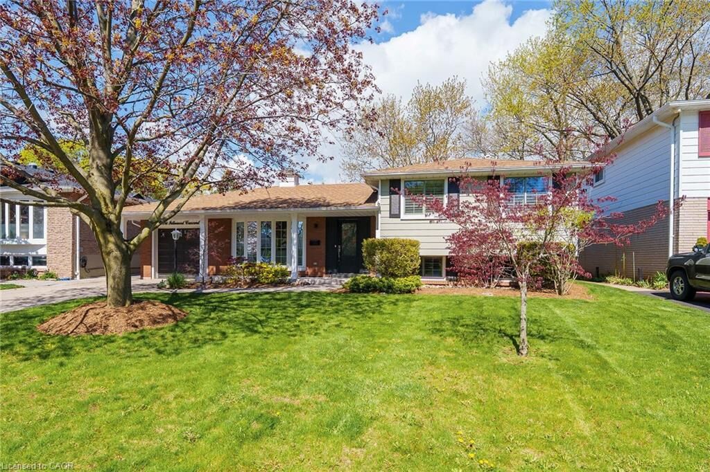 Property Photo:  5186 Idlewood Crescent  ON L7L 3Y6 