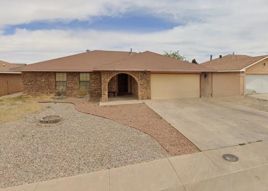 Property Photo:  1418 Columbia Ave  NM 88310-0000 