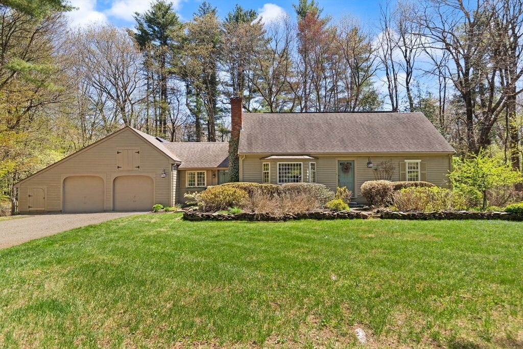 Property Photo:  11 Hemlock  MA 01921 