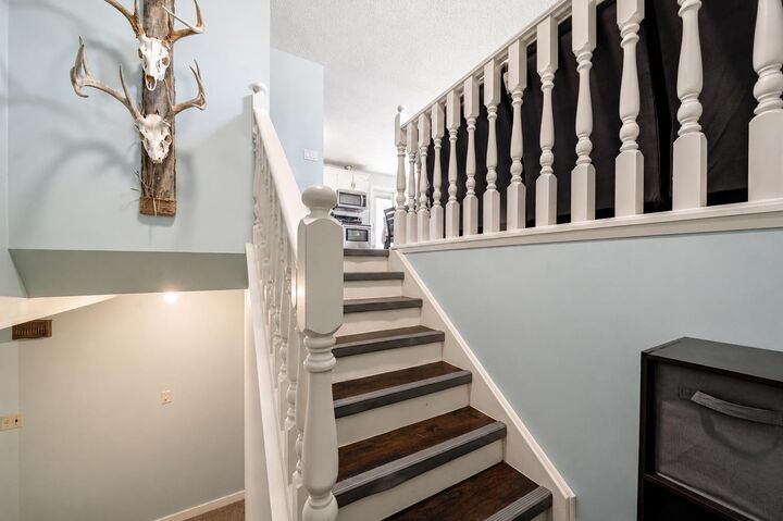 Property Photo:  6105 50 Street  AB T1G 1J7 