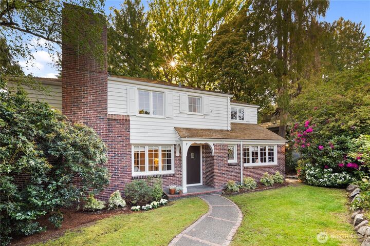 Property Photo:  5125 NE Latimer Place  WA 98105 
