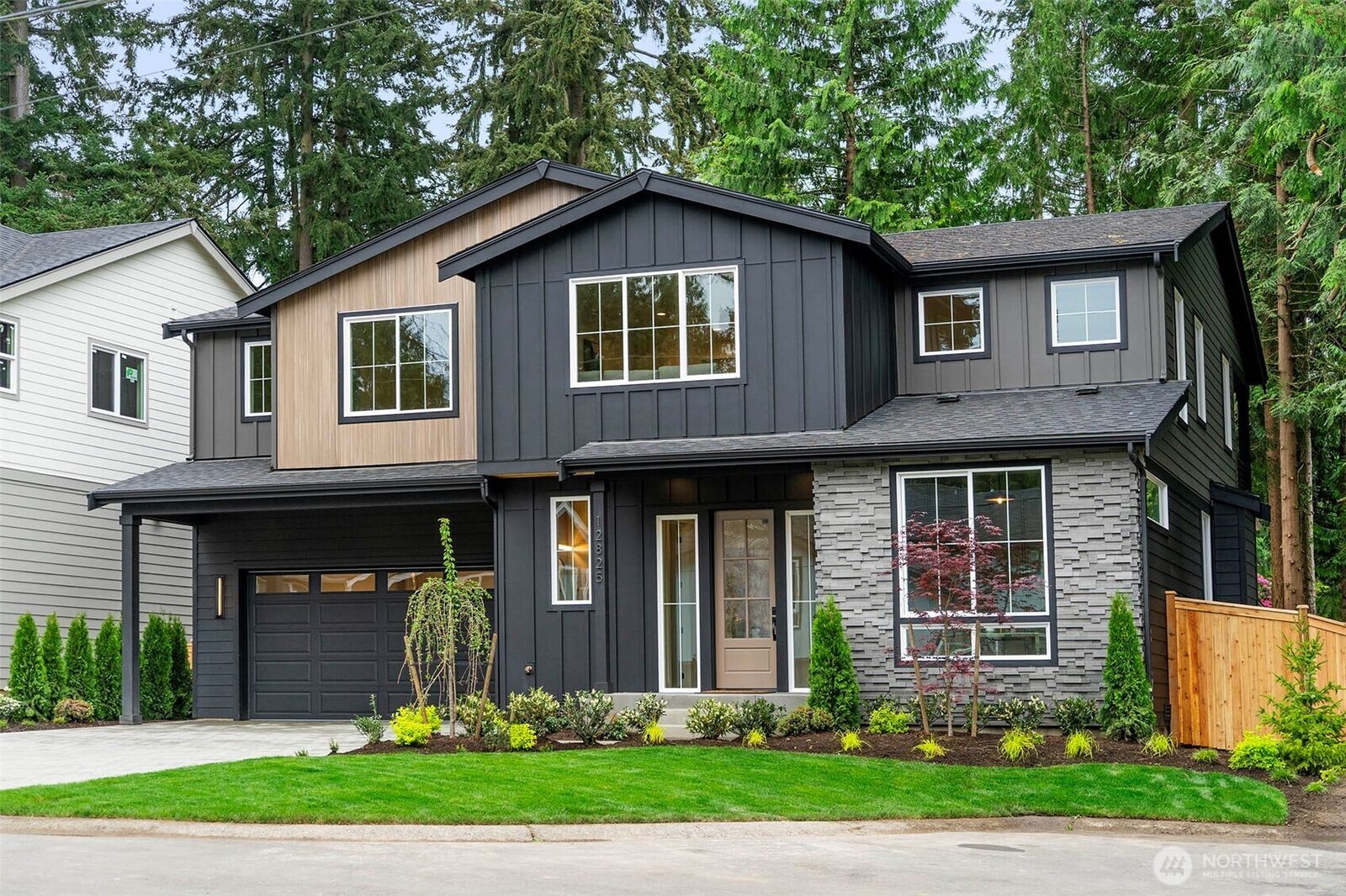 Property Photo:  12825 NE 78th Place  WA 98033 
