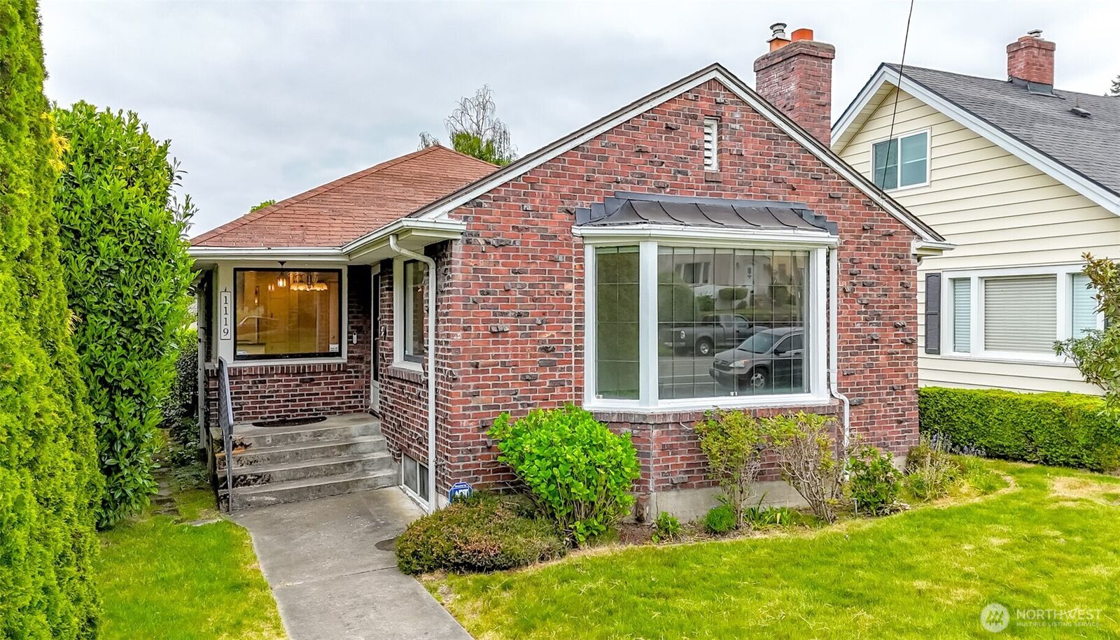 Property Photo:  1119 N Tacoma Avenue  WA 98403 