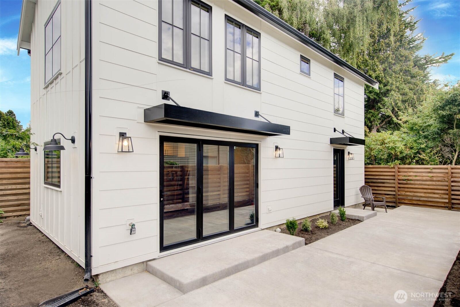 Property Photo:  4608 NE 47th Street  WA 98105 