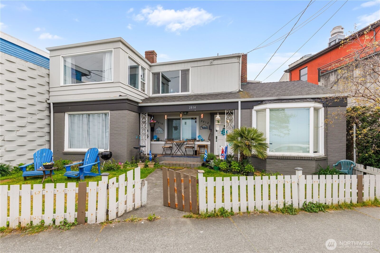 Property Photo: 2810 Alki Avenue SW WA 98116