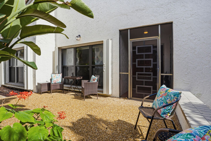 Property Photo:  11810 Kiva Drive  FL 33437 