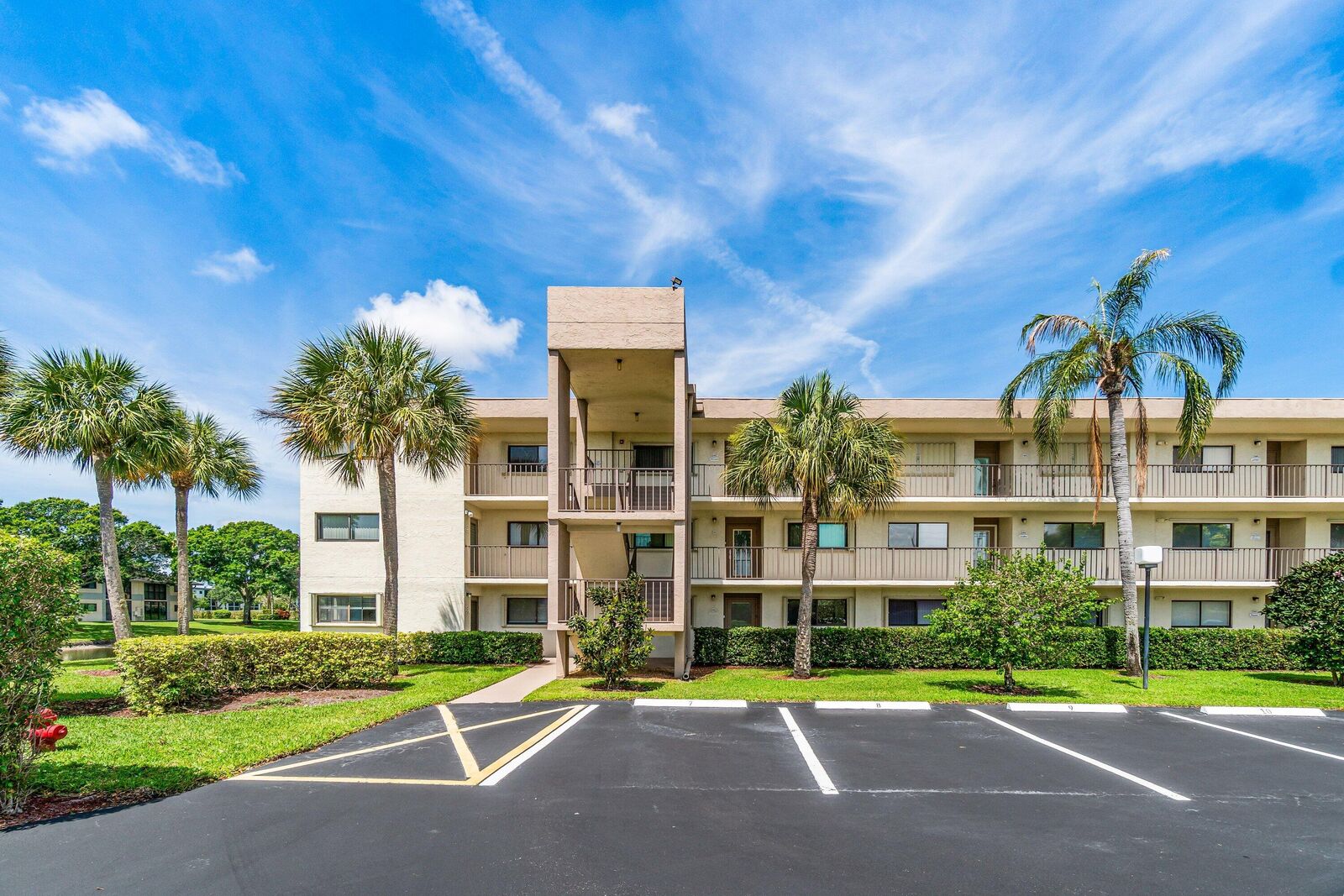 Property Photo:  5550 Witney Drive 102  FL 33484 
