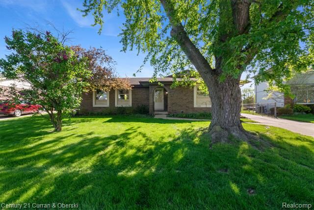 Property Photo:  1344 Saltz Court  MI 48187 