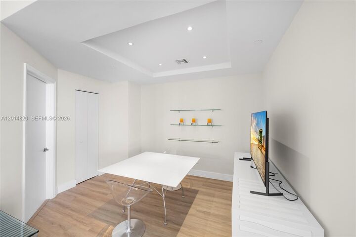 Property Photo:  4775 Collins Ave Ph4306  FL 33140 