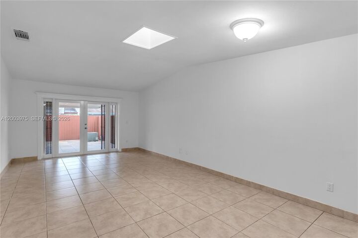 Property Photo:  5655 SW 139th Pl  FL 33183 