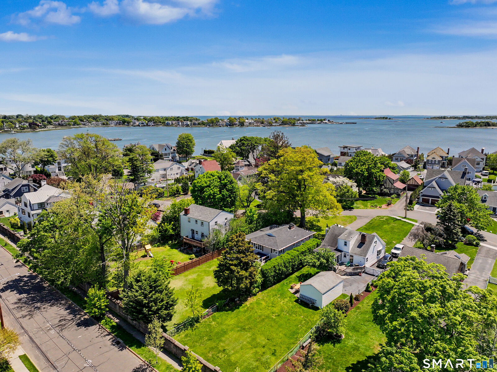 Property Photo:  10 Shorefront Park  CT 06854 