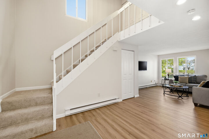 Property Photo:  13 Cinnamon Springs 13  CT 06074 