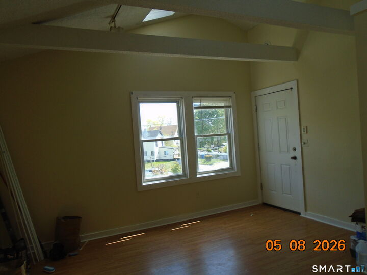 Property Photo:  327 Augur Street 3  CT 06517 