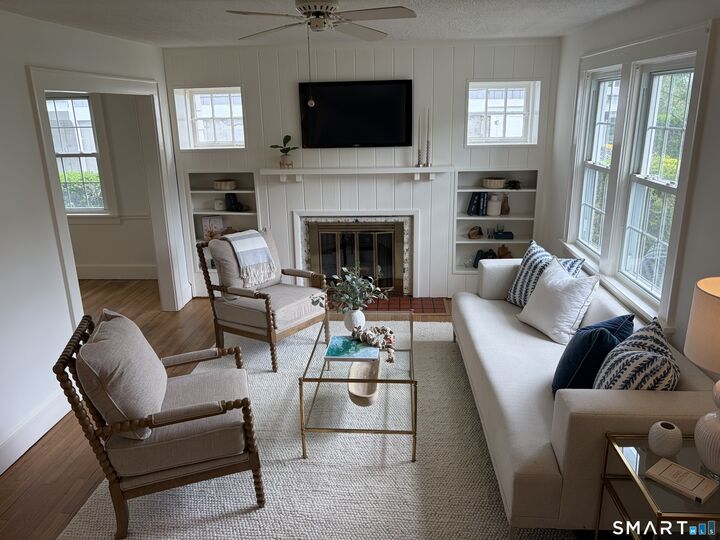 Property Photo:  10 Elliott Street  CT 06855 