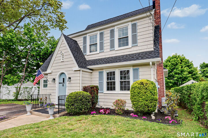 Property Photo:  10 Elliott Street  CT 06855 