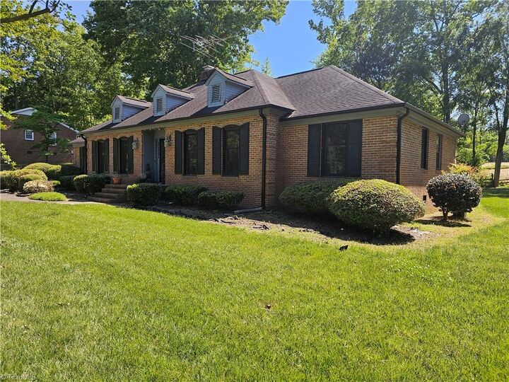 Property Photo:  1108 Oak Hill Drive  NC 28112 
