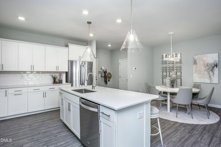 Property Photo: 189 Glenmore Gardens Road NC 27603